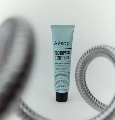 How to use Dentifrice