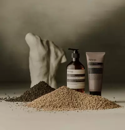 How to apply Antithesis Intense Gel Nettoyant pour le Corps
