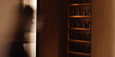 Erleben Sie die Fragrance Armoires